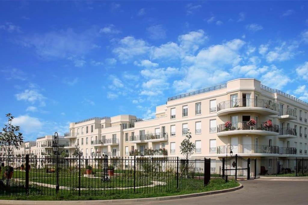 Appartement Wakandais-Proche Disney, Parking & Wifi Montévrain Exterior foto